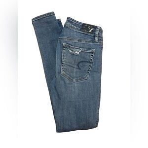 AMERICAN EAGLE super distressed skinny blue jeans super stretch AEO denim size 2
